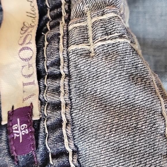 Jeans - Picture 7 of 14